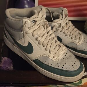 Nike Men's White and Teal Athletic Shoes